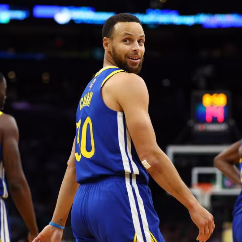 Stephen Curry, jugando con los Golden State Warriors