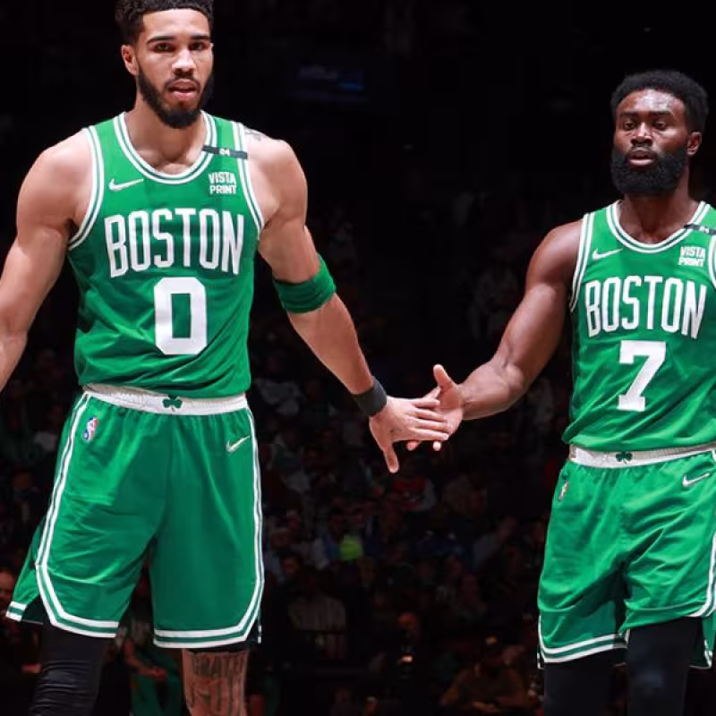 Jayson Tatum y Jaylen Brown, en un partido con los Boston Celtics