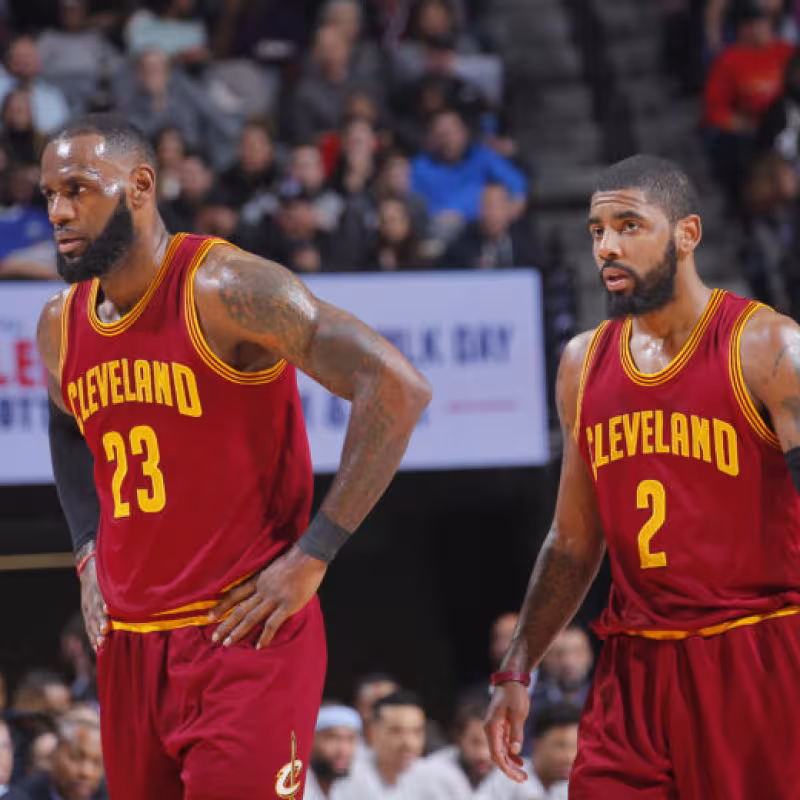 LeBron James y Kyrie Irving, juntos en los Cleveland Cavaliers