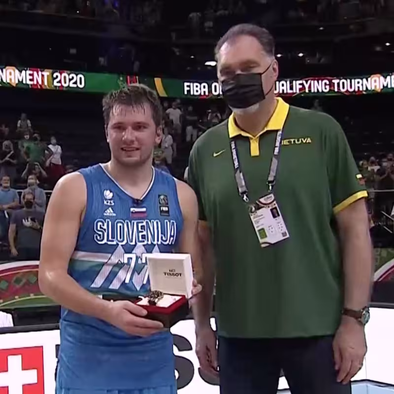 Luka Doncic y Arvydas Sabonis, dos de los mejores jugadores europeos de la historia