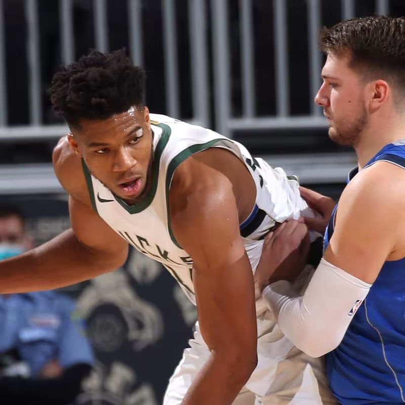 Luka Doncic y Giannis Antetokounmpo, favoritos para el MVP.