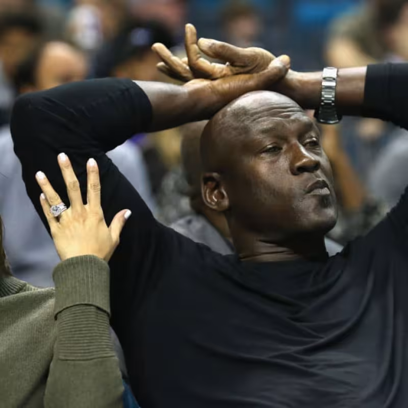Michael Jordan, propietario de los Charlotte Hornets