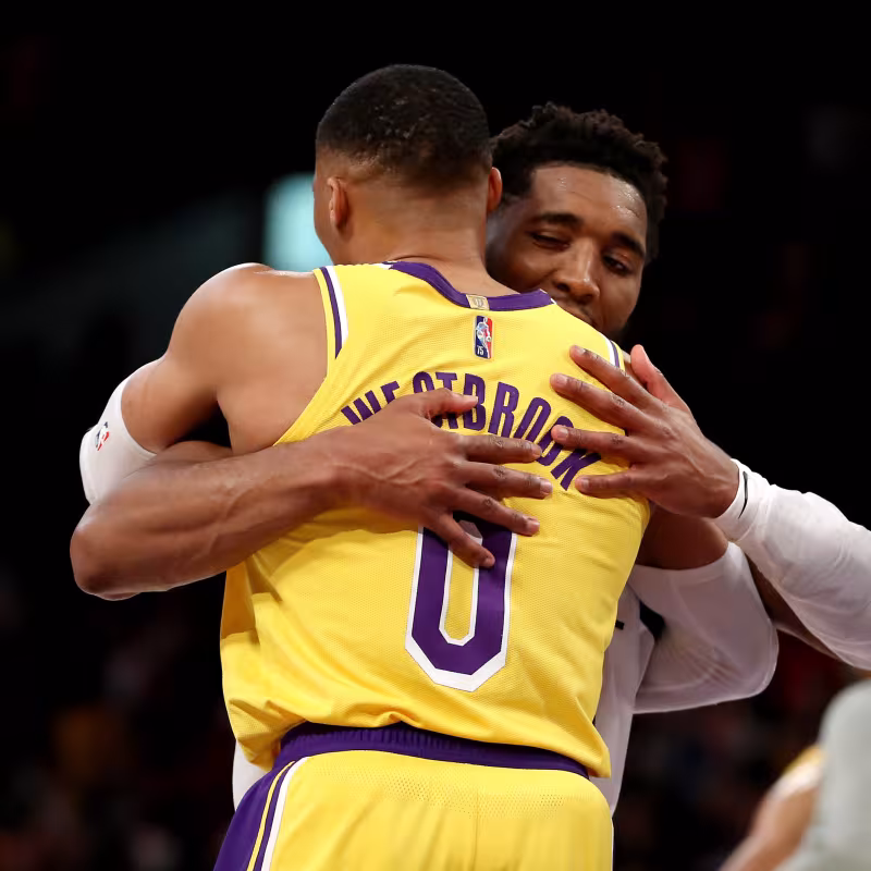 Russell Westbrook y Donovan Mitchell