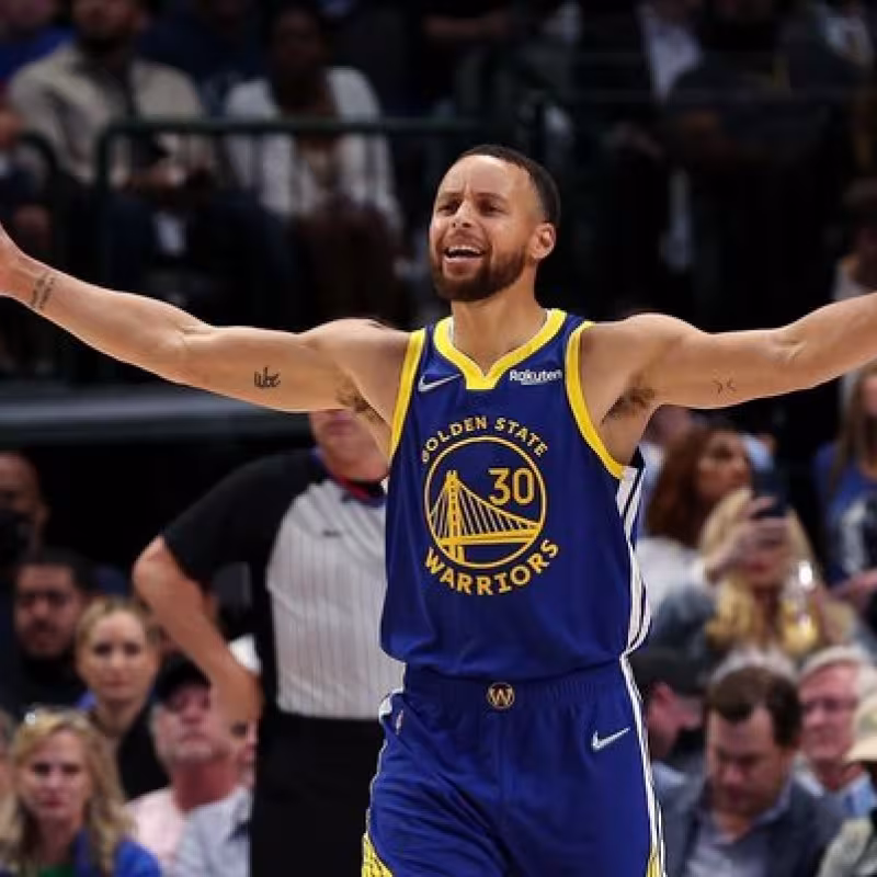 Stephen Curry, protagonista de las palabras de Mike James. 