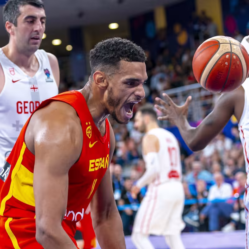España ganó a Georgia para sumar su segunda victoria.