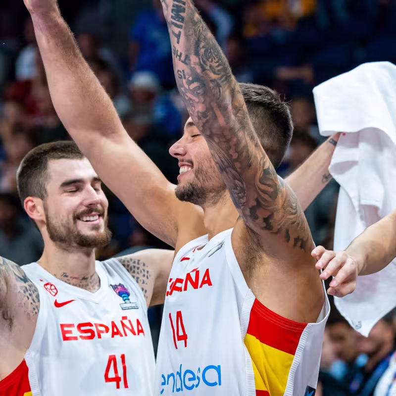 España jugará contra Finlandia en los Cuartos de Final.