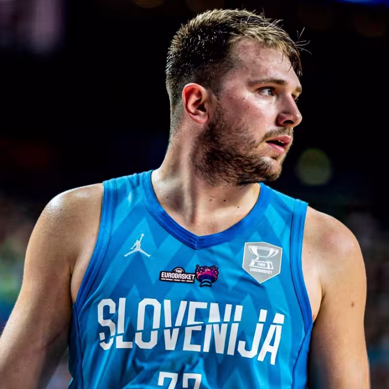 Luka Doncic, estrella de Eslovenia.