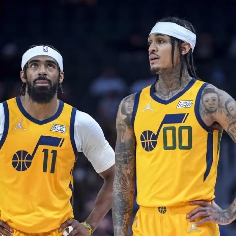 Mike Conley y Jordan Clarkson, jugadores de Utah Jazz.
