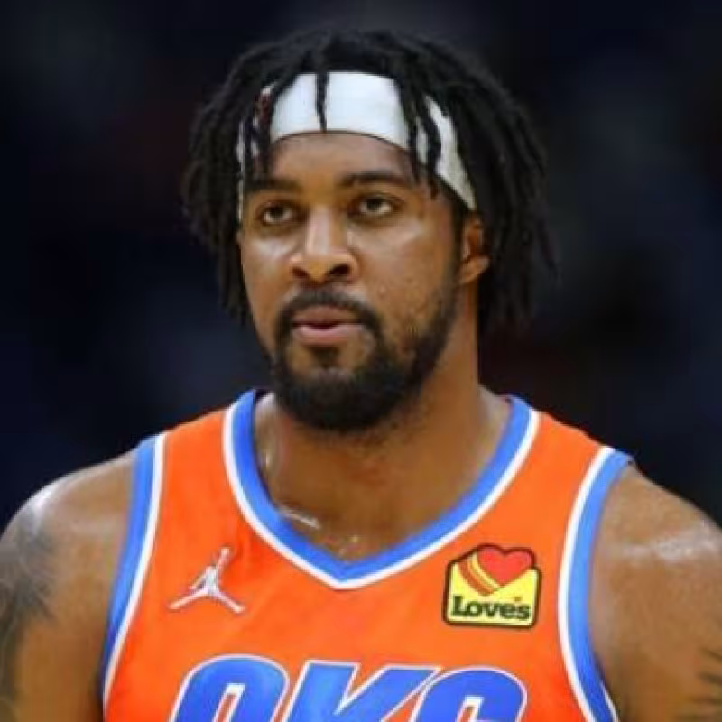 Derrick Favors, nuevo jugador de Houston Rockets. 