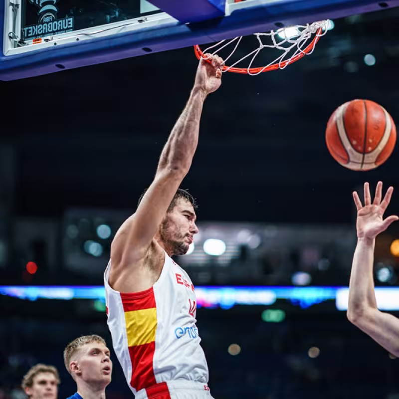 España gana a FInlandia. Foto: fibaeurobasket2022.com