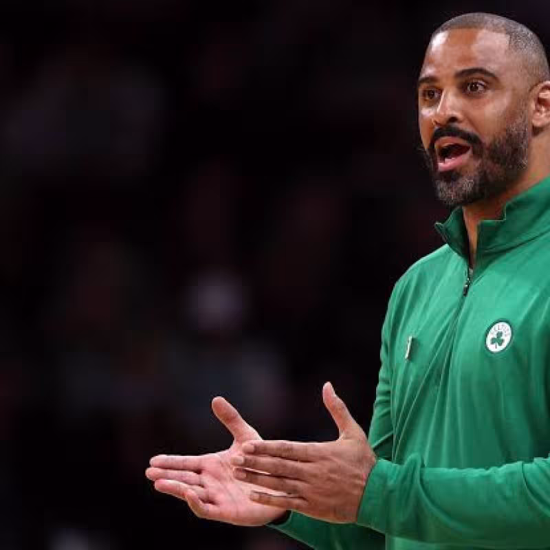 Ime Udoka ha sido sancionado por Boston Celtics. 