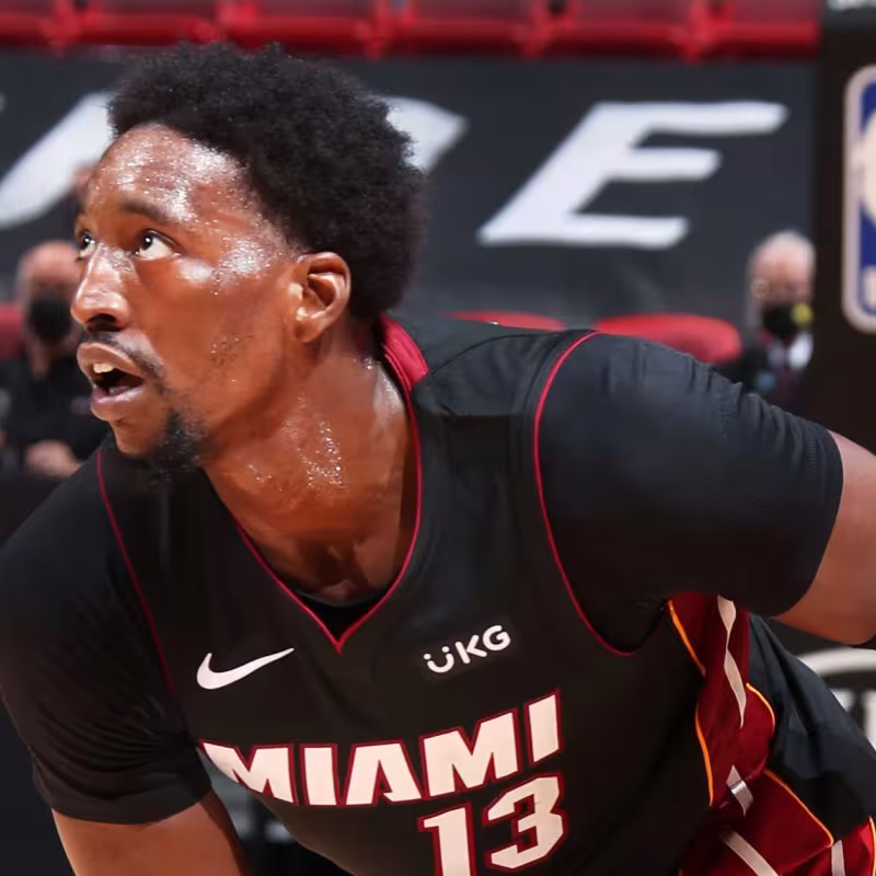 Bam Adebayo, jugador de Miami Heat.