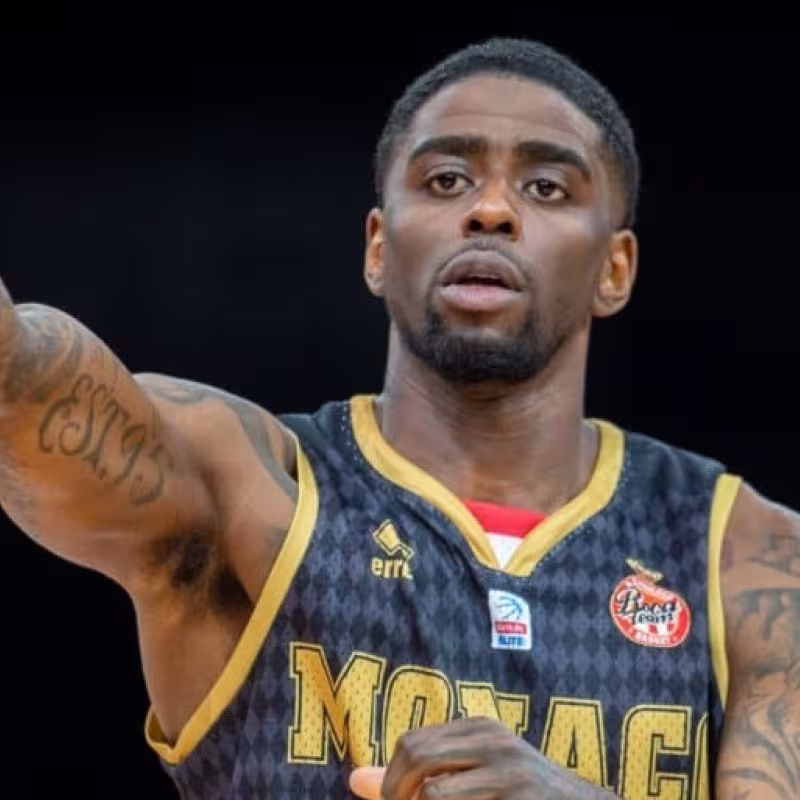 Dwayne Bacon no jugará en Los Angeles Lakers.