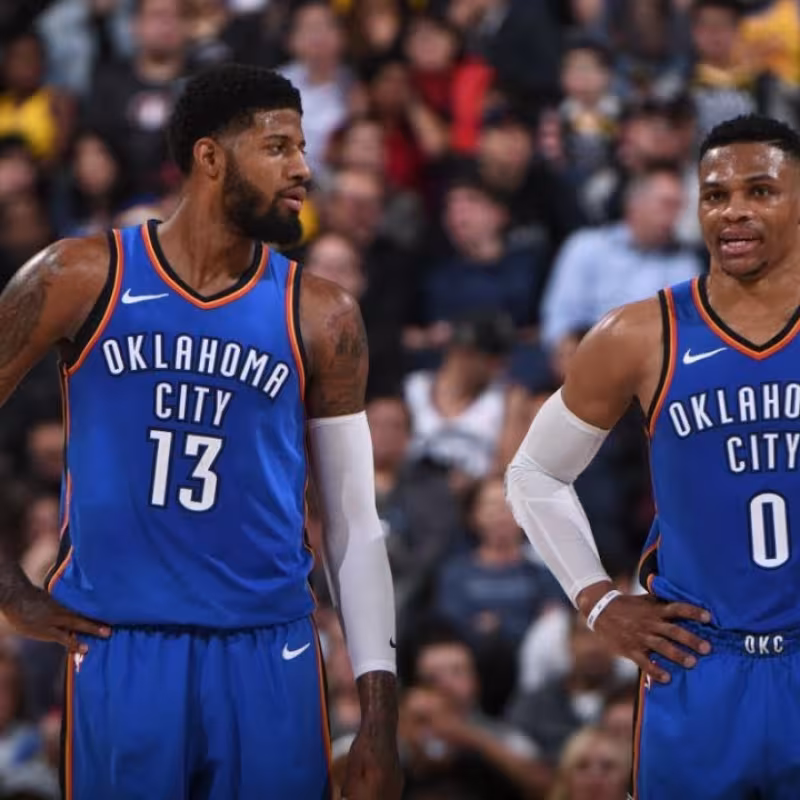 Paul George y Russell Westbrook, en Oklahoma City Thunder