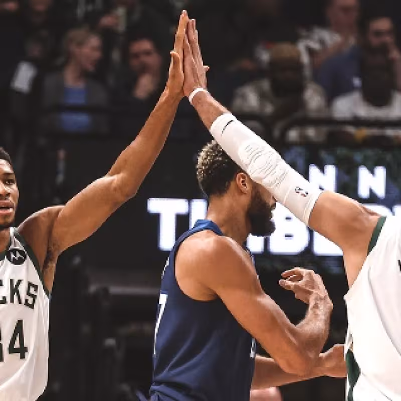 Giannis Antetokounmpo, estrella de Milwaukee Bucks.