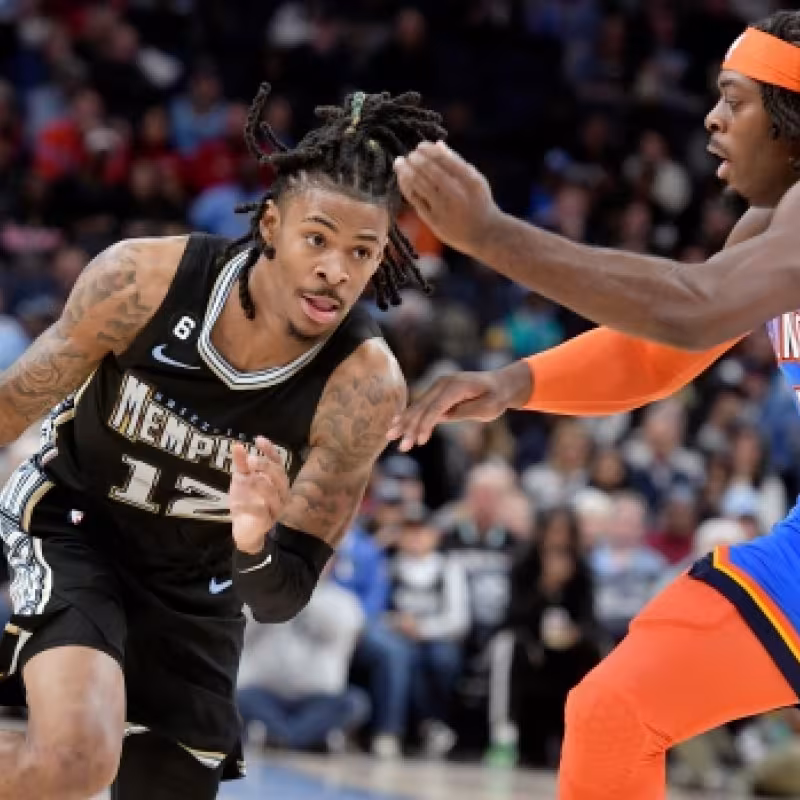Ja Morant, defendido por Luguentz Dort