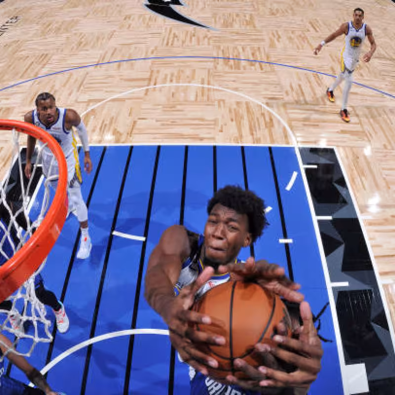 James Wiseman, intrascendente en Warriors. Foto: gettyimages