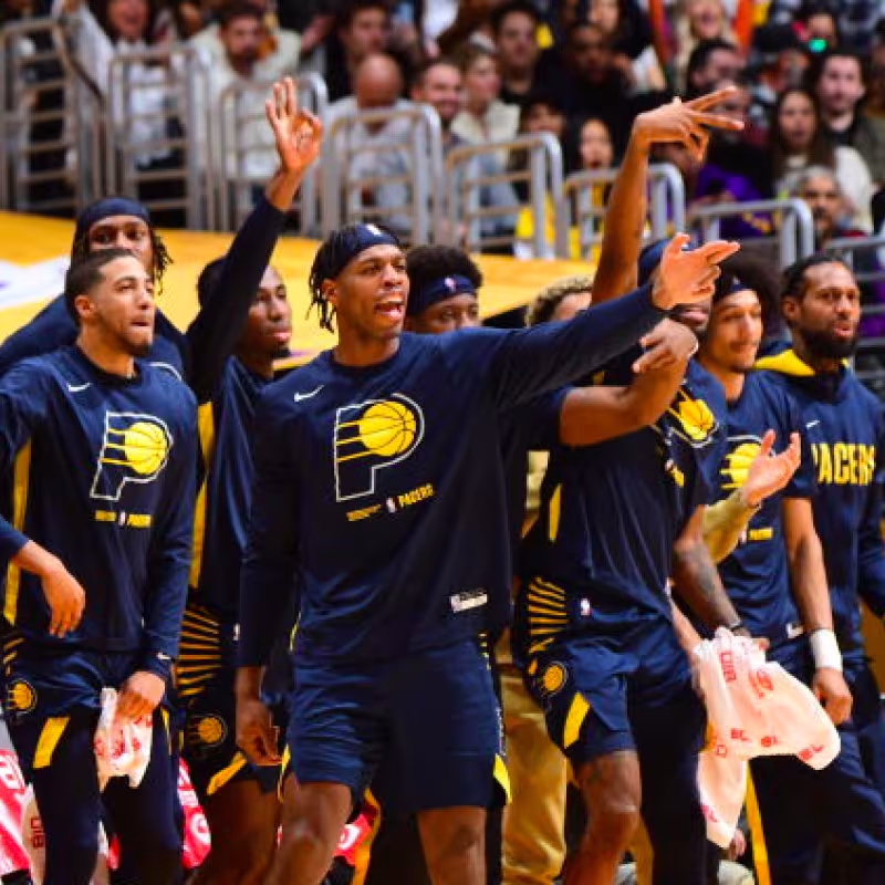 Los Lakers perdieron ante los Blazers sobre la bocina.