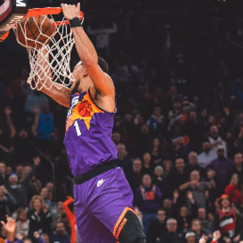 Devin Booker, estrella de Phoenix Suns.