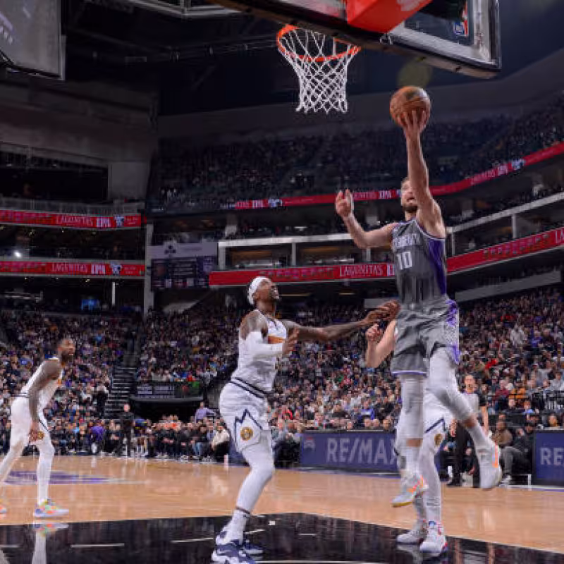 Domantas Sabonis gana a Denver Nuggets. Foto: gettyimages