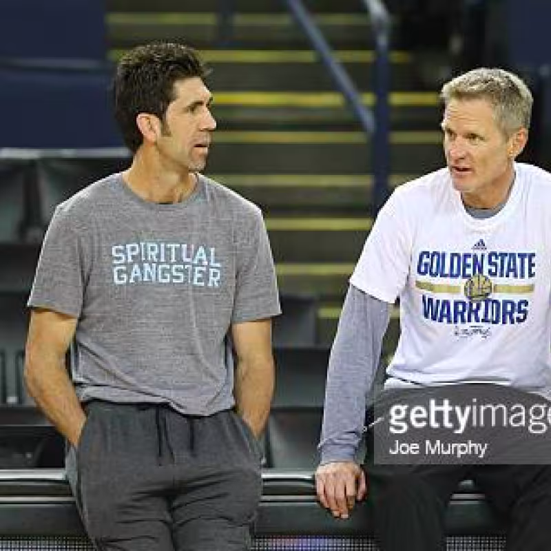 Steve Kerr y Bob Myers, entrenador y GM de los Warriors.