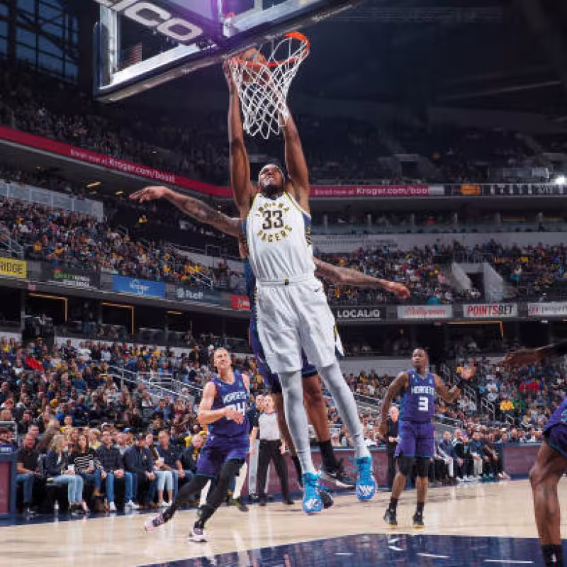 Myles Turner, tapón en Pacers. Foto: gettyimages