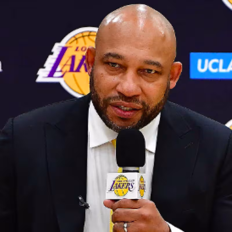 Darvin Ham, entrenador de Los Angeles Lakers.