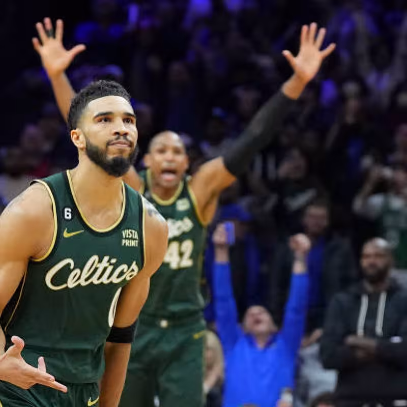 Jayson Tatum, tiro ganador contra Sixers. Foto: gettyimages