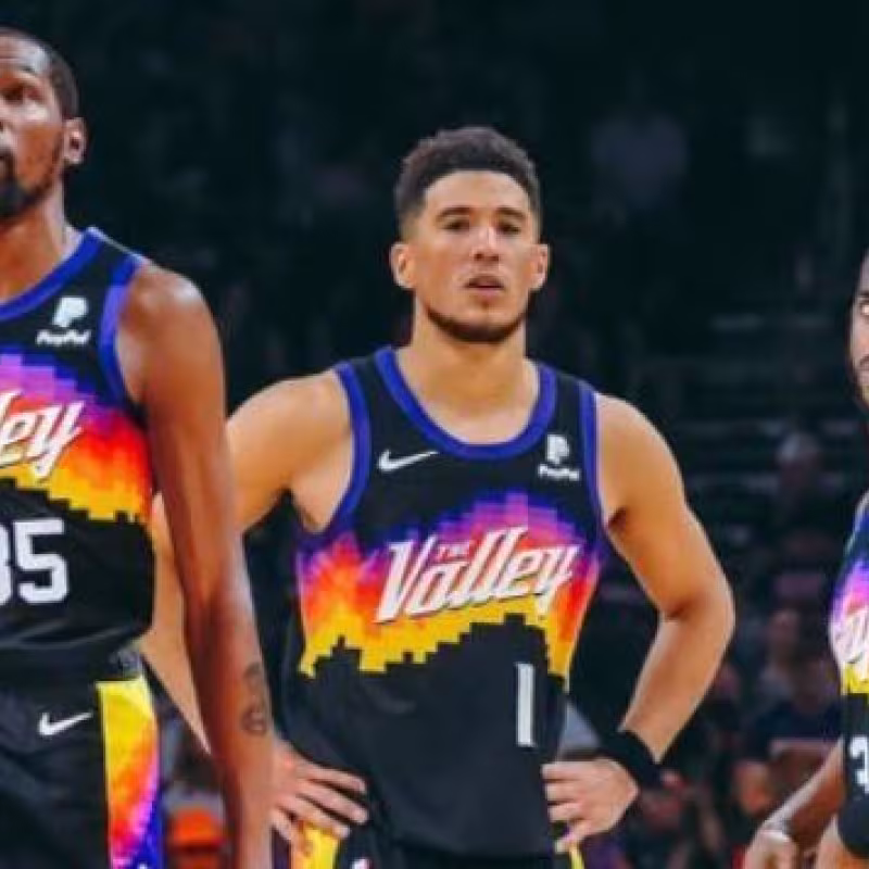 Kevin Durant jugará junto a Devin Booker y Chris Paul en Phoenix Suns. 
