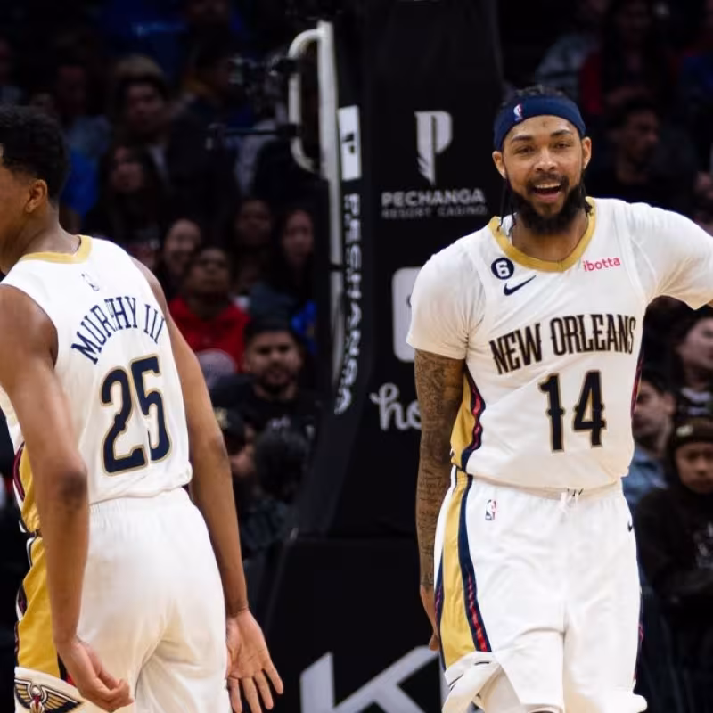 Trey Murphy III y Brandon Ingram, jugadores de New Orleans Pelicans.