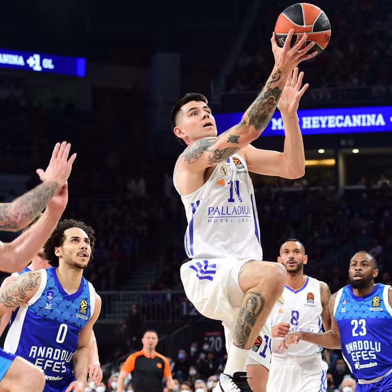 Anadolu Efes - Real Madrid