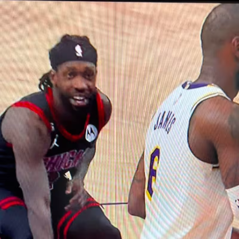 Patrick Beverley, insultando a LeBron James. 
