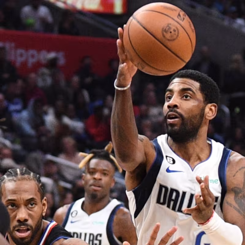 Kawhi Leonard y Kyrie Irving, dos de los mejores jugadores del Draft de la NBA 2011