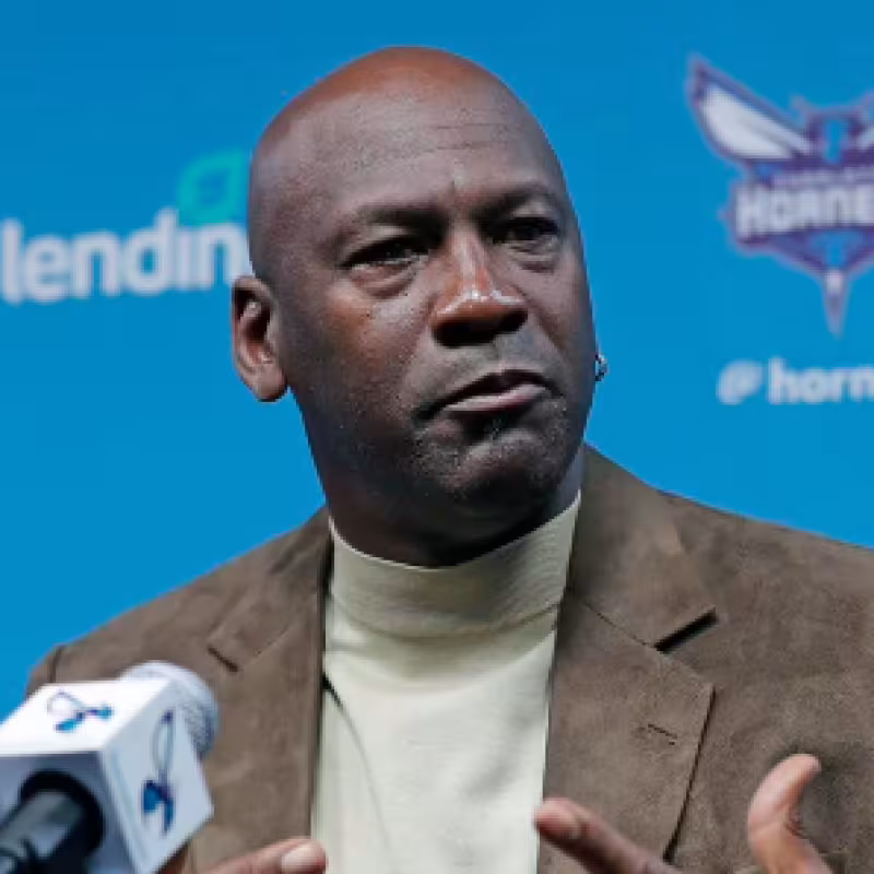 Michael Jordan ha puesto en venta a los Hornets.