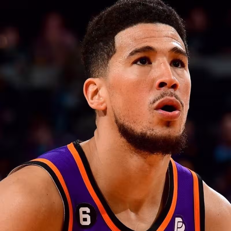 Devin Booker, estrella de Phoenix Suns.
