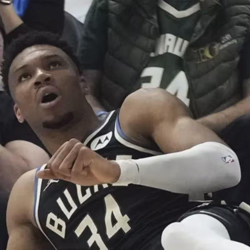 Giannis Antetokounmpo, estrella de Milwaukee Bucks. 