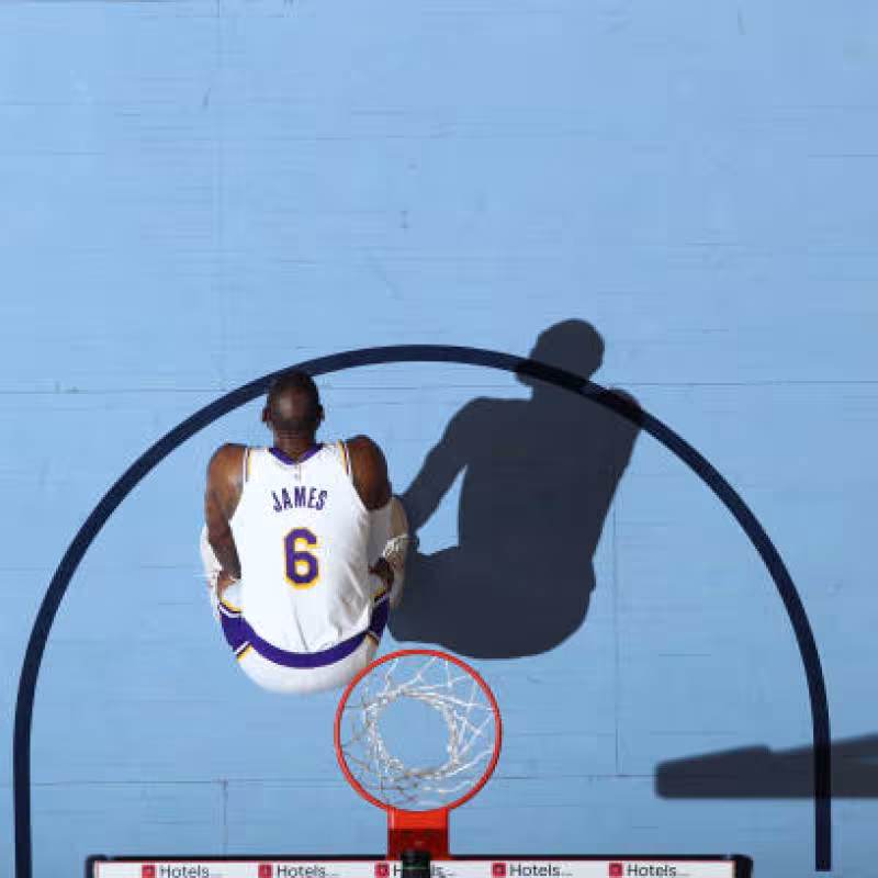 Lebron James, dato histórico playoffs. Foto: gettyimages