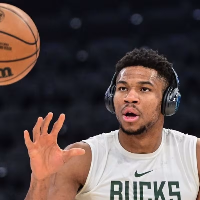 Giannis Antetokounmpo, estrella de Milwaukee Bucks.
