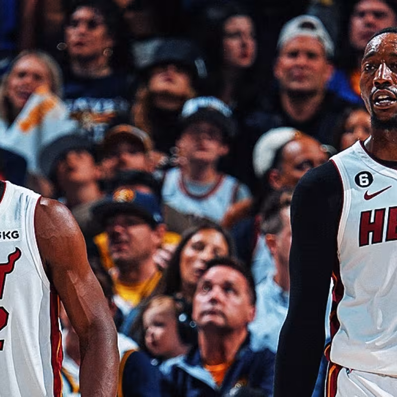 Jimmy Butler y Bam Adebayo, estrellas de Miami Heat.