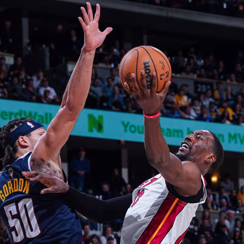 Bam Adebayo, jugador de Miami Heat.
