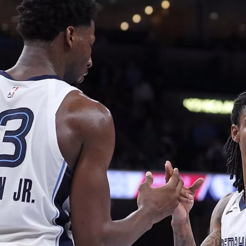 Jaren Jackson Jr y Ja Morant, jugadores de Memphis Grizzlies.