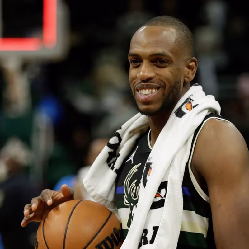 Khris Middleton, jugador de Milwaukee Bucks.