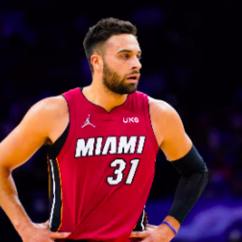 Max Strus cambiará los Heat por los Cavs. 