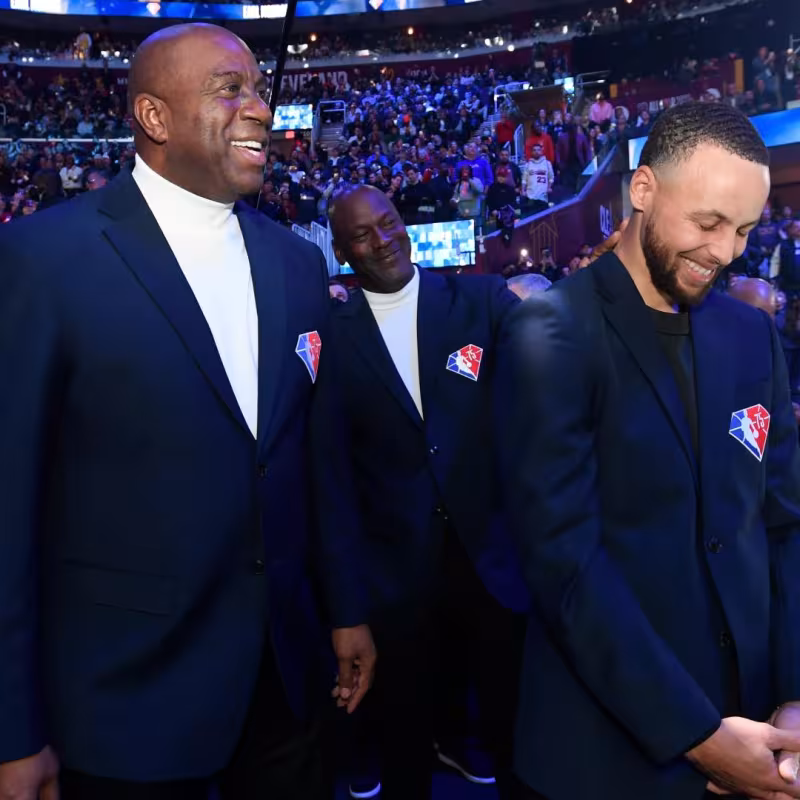 Magic Johnson y Stephen Curry, los dos mejores bases de la historia del baloncesto