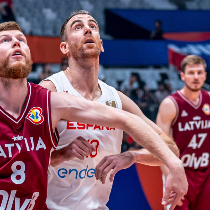 España jugó frente a Letonia en el Mundial. 
