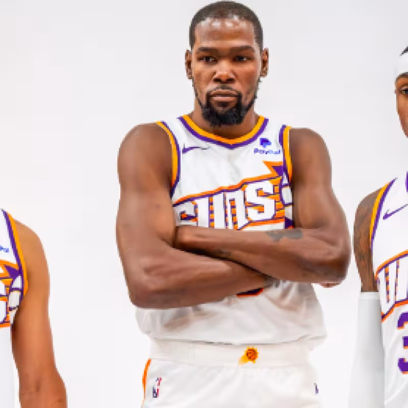 Booker, Durant y Beal, 'Big Three' de los Suns. 