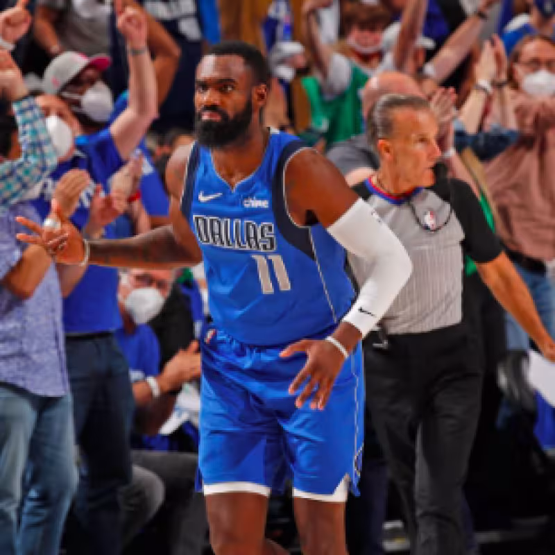 Tim Hardaway, con la camiseta de Dallas Mavericks. 