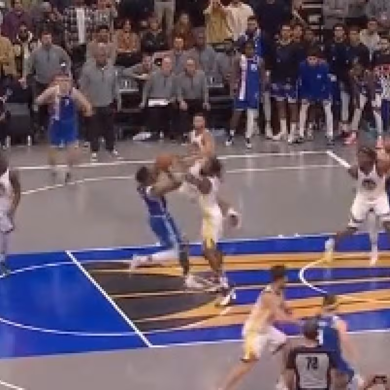 Malik Monk sella la clasificación de Sacramento Kings.