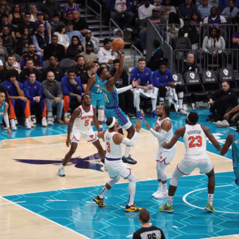 Brandon Miller, actuación ante Knicks. Foto: gettyimages