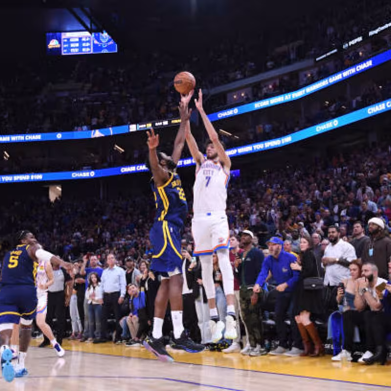 Chet Holmgren se exhibe con Warriors. Foto: gettyimages